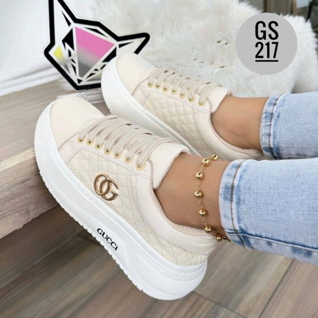 Bellos tenis Gucci Amc Negro